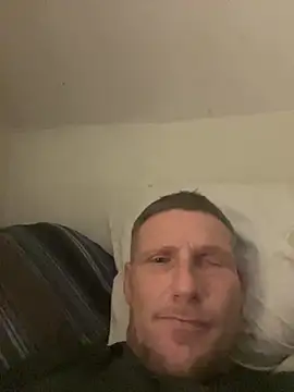 Snapshot of aaronmc311840 chatting on October 19, 2025, 3:51 am aaronmc311840 online show from October 19, 2025, 3:51 am