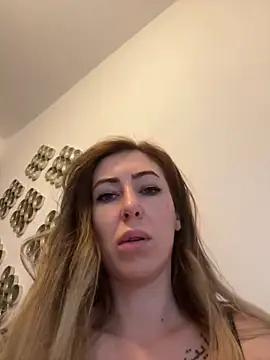 RaquelleDevon online show from January 22, 2025, 6:20 am