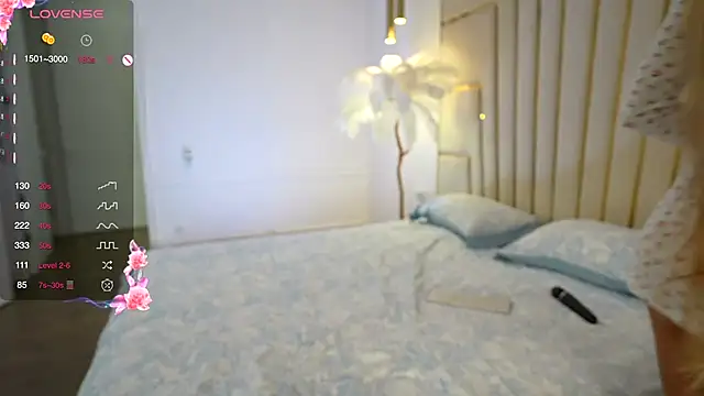 Goodgirlgonabad online show from October 7, 2025, 3:09 pm