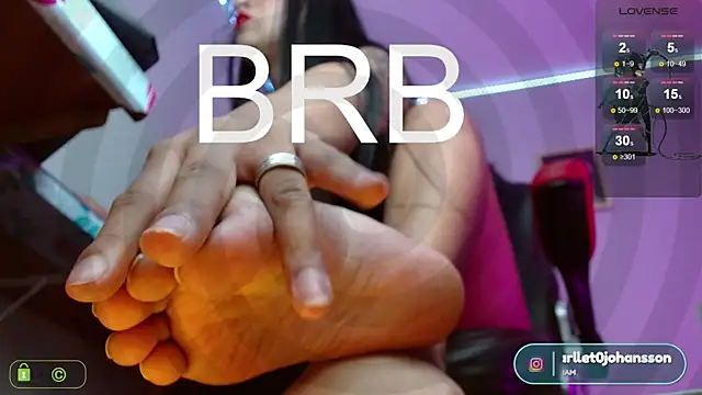 Miss scarllet  online show from January 17, 2025, 1:03 pm