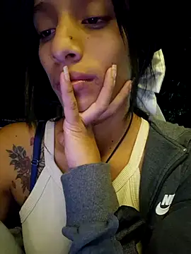 lily sk online show from January 8, 2025, 2:46 am