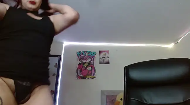 kim hot69  online show from March 3, 2025, 8:32 pm