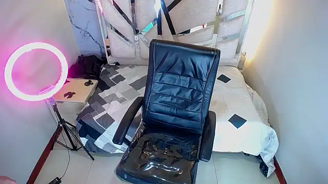 Salome Milf202 online show from March 29, 2026, 8:20 pm