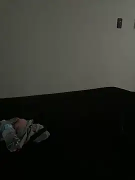 lolitalamasbonita01 online show from October 10, 2025, 3:00 pm