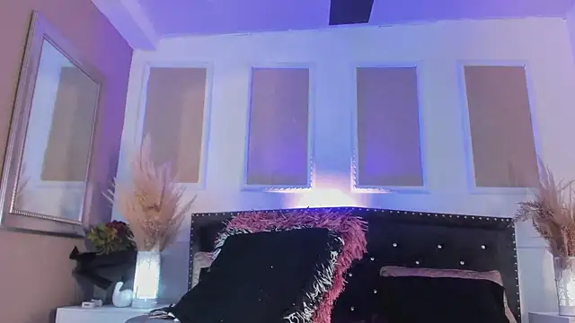 queen satin online show from March 15, 2025, 12:13 pm