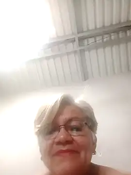 Madrastrahot69 online show from September 16, 2025, 8:54 pm