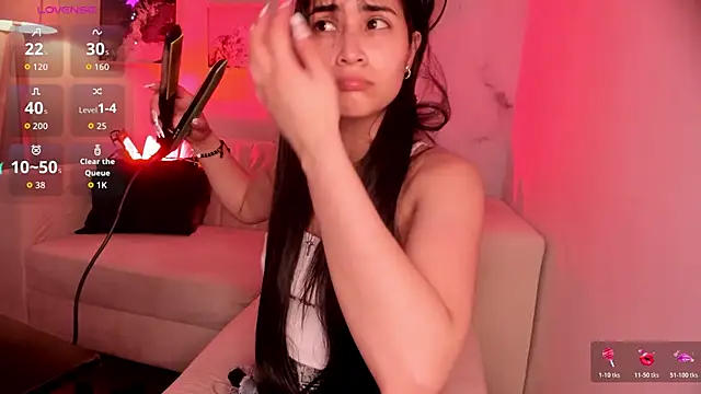 lara madisson online show from November 21, 2025, 6:23 am