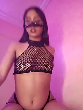 ---sophia--- online show from December 21, 2025, 11:23 pm