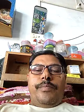 Snapshot of Srmotrs chatting on September 9, 2025, 8:25 am Srmotrs online show from September 9, 2025, 8:25 am