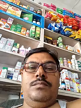 Snapshot of Srmotrs chatting on October 2, 2025, 3:13 am Srmotrs online show from October 2, 2025, 3:13 am