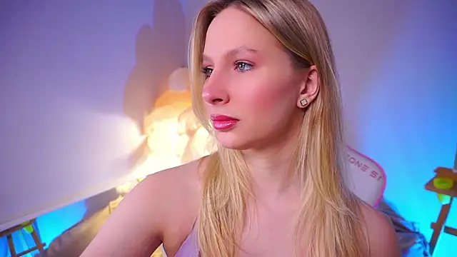 Snapshot of AnnLevine chatting on February 4, 2026, 1:28 pm AnnLevine online show from February 4, 2026, 1:28 pm