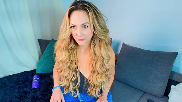 ladychanel 1 online show from March 19, 2026, 7:29 pm