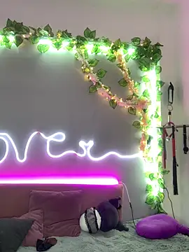 YouliteSllut2 online show from January 19, 2025, 3:21 pm