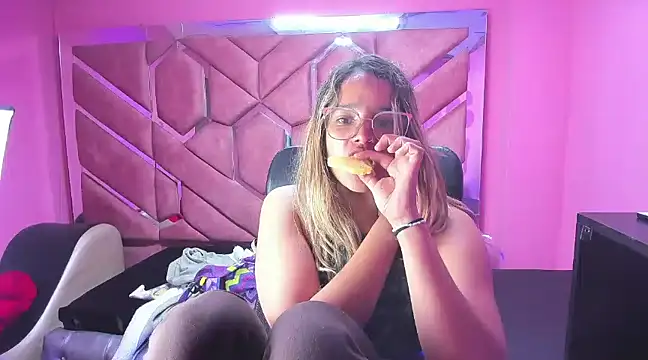 Olivia Fox69 online show from January 31, 2025, 3:41 am