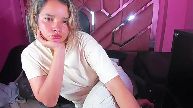 Olivia Fox69 online show from February 10, 2025, 6:53 am