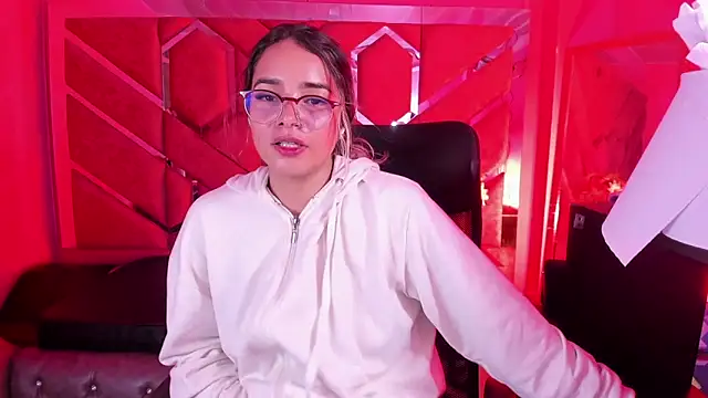 Olivia Fox69 online show from March 3, 2026, 3:12 am