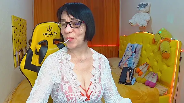 SandraHormas online show from February 4, 2025, 8:24 am