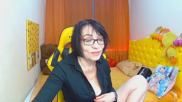SandraHormas online show from February 20, 2025, 4:57 pm