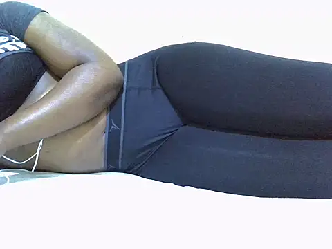 sweetangel41 online show from October 1, 2025, 8:15 pm