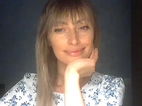 EffectMaya online show from April 6, 2026, 6:42 pm