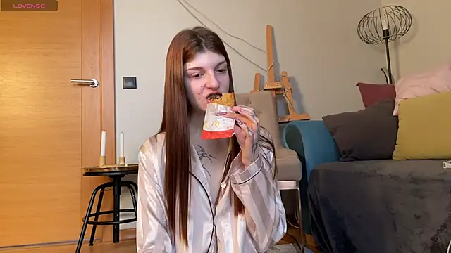 Bunny ShyGirl online show from October 9, 2025, 6:44 am