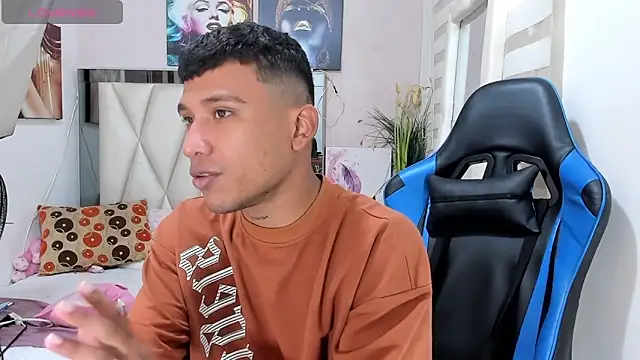 Backsex boy online show from February 11, 2025, 3:51 pm