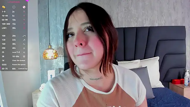 Snapshot of Sabrina_Lennox chatting on February 20, 2025, 8:47 pm Sabrina Lennox online show from February 20, 2025, 8:47 pm