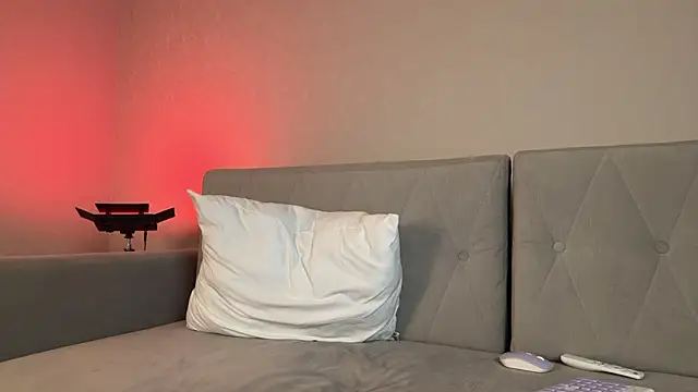 weshycouple online show from March 9, 2026, 7:07 pm