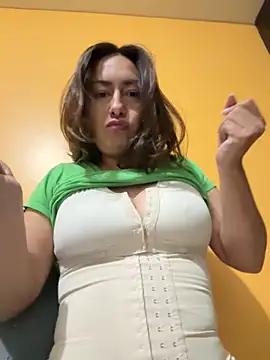 Snapshot of xLadyScarlettx chatting on October 18, 2025, 2:36 am xLadyScarlettx online show from October 18, 2025, 2:36 am