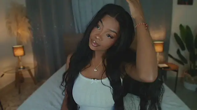 Snapshot of Isaa_Coleman_ chatting on February 5, 2026, 11:31 pm Isaa Coleman online show from February 5, 2026, 11:31 pm