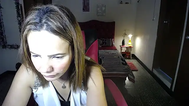 danielle rose 1 online show from March 18, 2025, 5:10 pm