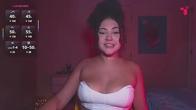 Snapshot of ann4montez_ chatting on February 14, 2025, 3:43 am ann4montez  online show from February 14, 2025, 3:43 am