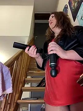 Candy-Desire online show from April 13, 2026, 6:46 pm