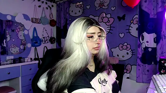 lussyevans24 online show from February 25, 2026, 4:00 am