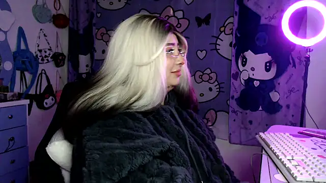 lussyevans24 online show from March 15, 2026, 3:45 am