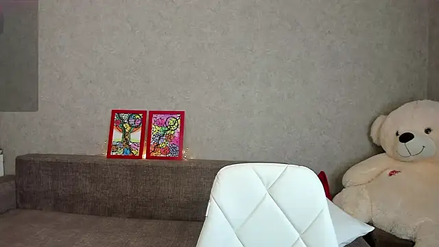 angelica marquise online show from February 18, 2026, 11:06 am