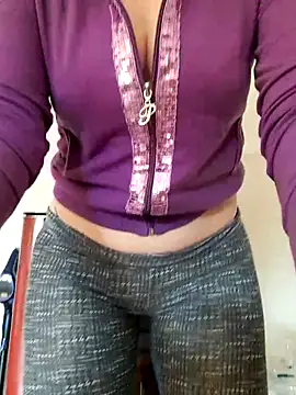 Snapshot of Viola8p chatting on March 12, 2026, 11:38 am Viola8p online show from March 12, 2026, 11:38 am