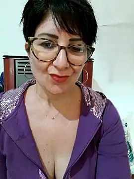 Snapshot of Viola8p chatting on March 18, 2026, 12:19 pm Viola8p online show from March 18, 2026, 12:19 pm