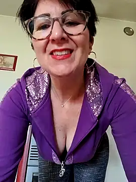 Snapshot of Viola8p chatting on March 21, 2026, 11:26 am Viola8p online show from March 21, 2026, 11:26 am