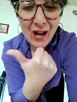 Snapshot of Viola8p chatting on March 29, 2026, 1:33 pm Viola8p online show from March 29, 2026, 1:33 pm