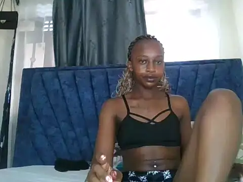 Petite doll20 online show from February 15, 2026, 11:41 am