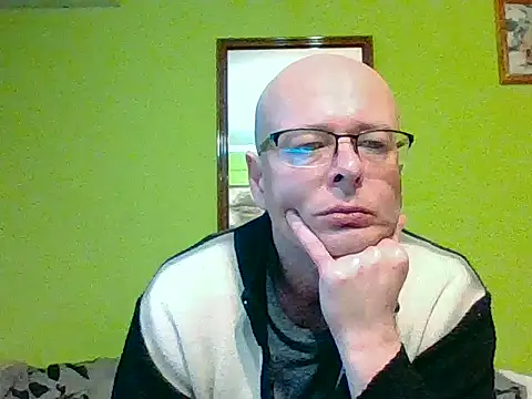 Tiger202441 online show from February 8, 2026, 2:42 pm