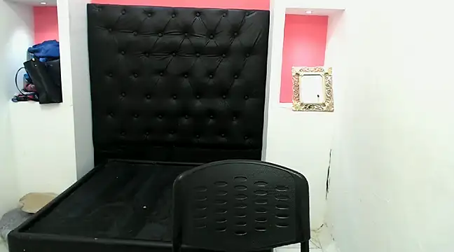 Dona Tela online show from December 13, 2024, 6:27 pm