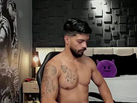 Snapshot of DannSaenz chatting on January 31, 2025, 12:51 pm DannSaenz online show from January 31, 2025, 12:51 pm