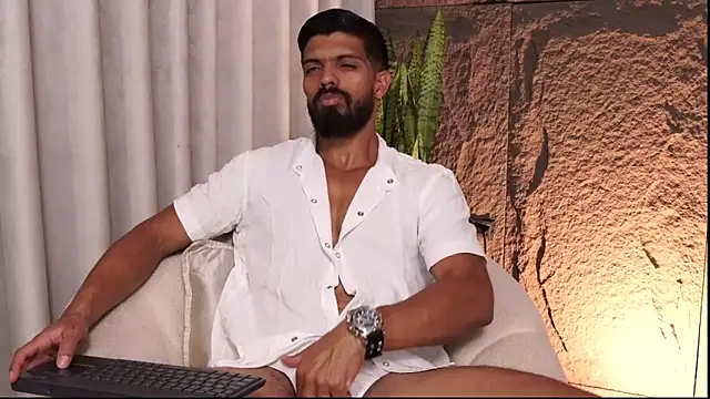 Snapshot of DannSaenz chatting on April 2, 2026, 7:22 pm DannSaenz online show from April 2, 2026, 7:22 pm