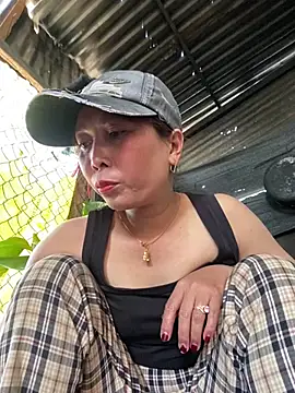 Linaannn online show from February 25, 2026, 7:07 am