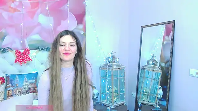 Snapshot of VioletUmi chatting on December 11, 2024, 6:20 pm VioletUmi online show from December 11, 2024, 6:20 pm