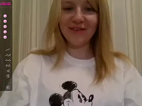 Snapshot of urbadkitty chatting on January 10, 2025, 12:47 pm urbadkitty online show from January 10, 2025, 12:47 pm