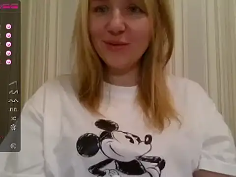 Snapshot of urbadkitty chatting on January 12, 2025, 11:17 am urbadkitty online show from January 12, 2025, 11:17 am