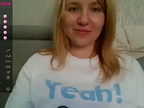 Snapshot of urbadkitty chatting on January 14, 2025, 6:45 am urbadkitty online show from January 14, 2025, 6:45 am